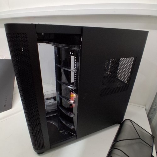 CORSAIR AIR 5400 RS-R ARGB TRIPLE-CHAMBER MID-TOWER PANORAMIC PC CASE WITH 3 RS120-R ARGB FANS AND REVERSE MOTHERBOARD SUPPORT - BLACK (MODEL: AIR 5400) image 6