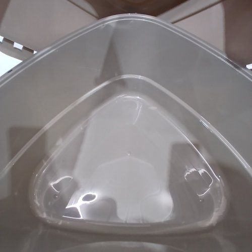 AMAZON BASICS NO-MESS HOODED CORNER TRIANGLE CAT LITTER BOX - CHARCOAL image 3