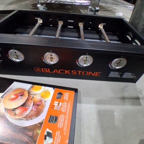 BLACKSTONE ROLLING 36" PROPANE GRIDDLE/GRILL WITH COVER AND FOLDING SHELVES - 66" X 27" X 36" - BLACK - (MODEL: 2177CA) image 8