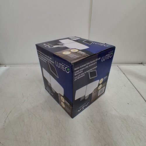 LUTEC MOTION ACTIVATED SOLAR SECURITY LED FLOOD LIGHT - 5000K - 3000LM - WHITE (MODEL: 1937995) image 2