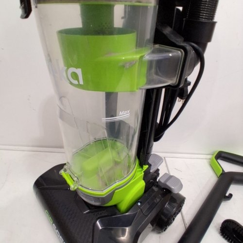 EUREKA AIRSPEED ULTRA-LIGHTWEIGHT COMPACT BAGLESS UPRIGHT VACUUM CLEANER - GREEN/BLACK (MODEL: NEU100C) image 4