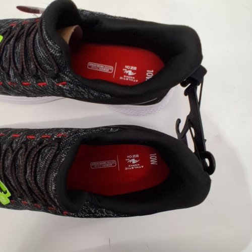 MENS ATHLETIC WORKS ATHLETIC RUNNING SHOES - 10W - HEATHER BLACK image 4