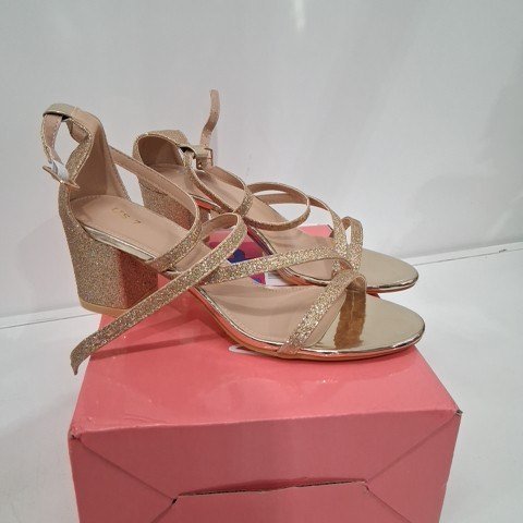 WOMEN'S GLITTER STRAPPY HEELED SANDALS - SIZE - 7 - CHAMPAGNE GOLD image 2