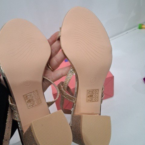 WOMEN'S GLITTER STRAPPY HEELED SANDALS - SIZE - 7 - CHAMPAGNE GOLD image 3