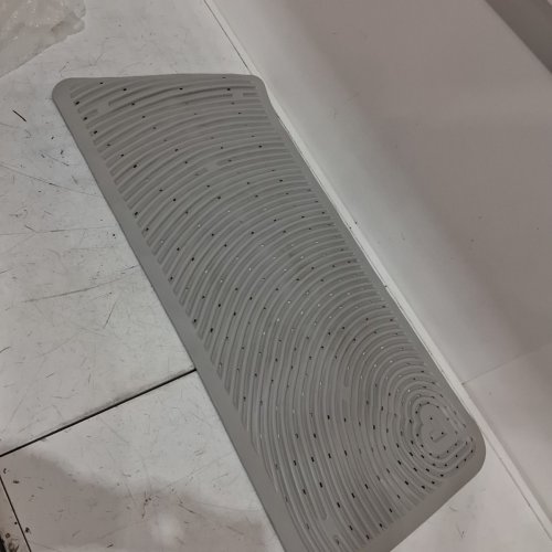 MUNCHKIN SOFT SPOT CUSHIONED BATH MAT - 36" X 17" - GREY image 2