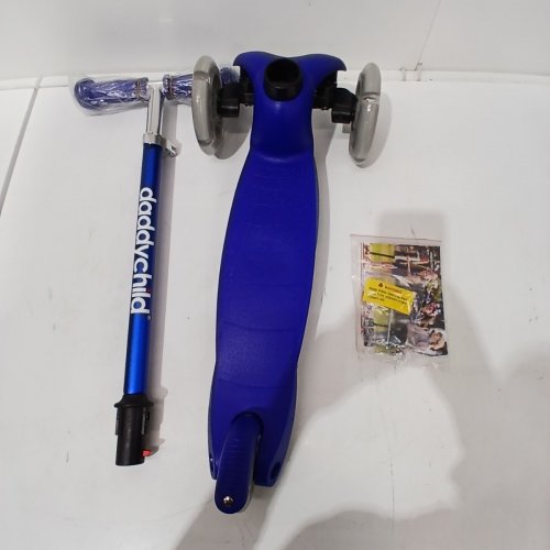 DADDYCHILD 3-WHEEL HEIGHT ADJUSTABLE ALUMINUM KICK SCOOTER - BLUE image 2
