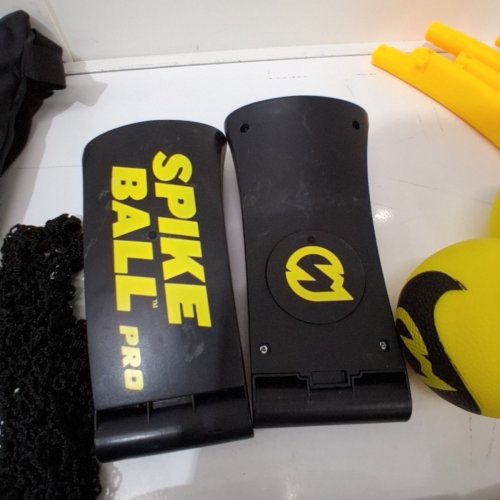 SPIKEBALL TITAN GAME SET - HAS 1 PRO BALL & 1 ATLAS BALL - YELLOW/BLACK - (MODEL: S-TTN-001-CAN) image 5