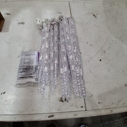 GENERAL ELECTRIC STAYBRIGHT TWINKLING ICICLE STRING LIGHT SET FOR INDOOR/OUTDOOR USE - 9.5FT - CRYSTAL WHITE/SPARKLE EFFECT (MODEL: 1419025) image 3