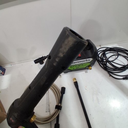 GREENWORKS COLD WATER ELECTRIC PRESSURE WASHER - 1700 PSI - 1.2GPM - 13 AMP - GREEN (MODEL: GPW1704) image 5