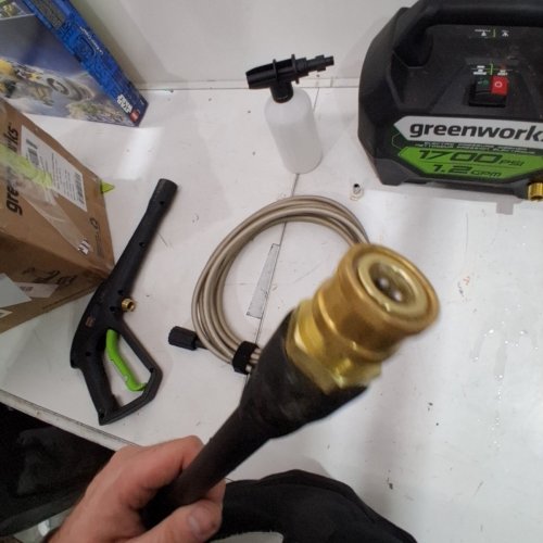 GREENWORKS COLD WATER ELECTRIC PRESSURE WASHER - 1700 PSI - 1.2GPM - 13 AMP - GREEN (MODEL: GPW1704) image 7