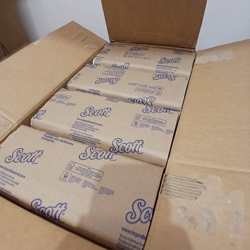 16PK SCOTT® MULTIFOLD WHITE PAPER TOWELS (MODEL: 01804) image 2