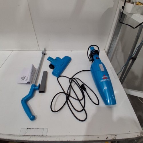 BISSELL FEATHERWEIGHT LIGHTWEIGHT VACUUM, BLUE image 3
