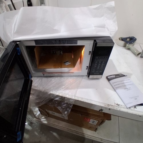 DANBY DESIGNER COUNTERTOP/UNDER CABINET DIGITAL MICROWAVE OVEN - 0.7CU.FT - STAINLESS STEEL/BLACK - (MODEL: DDMW007501G1) image 2