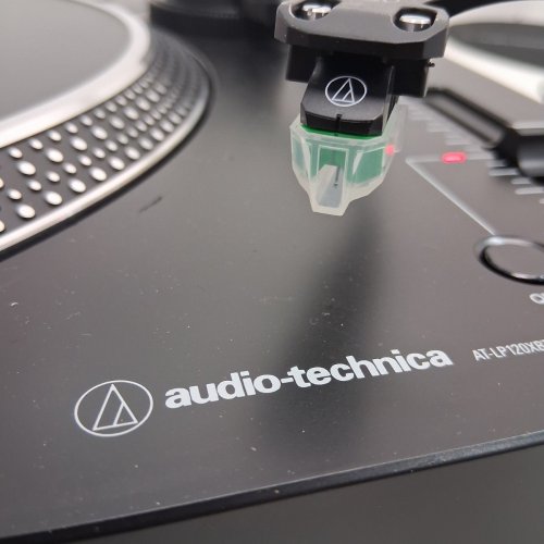 AUDIO-TECHNICA FULLY MANUAL DIRECT-DRIVE ANALOG AND USB TURNTABLE WITH 3 SPEEDS, ANTI-SKATE, AND VARIABLE PITCH CONTROL- BLACK (MODEL: AT-LP120XBT-USB ) image 5