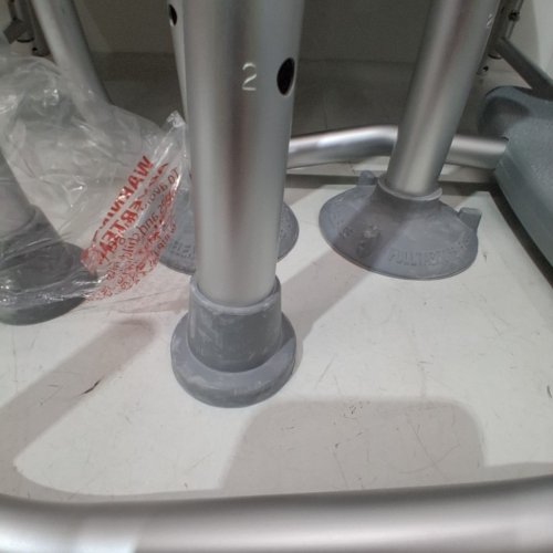 MEDLINE GUARDIAN BATHTUB TRANSFER BENCH WITH BACK SUPPORT & SUCTION FEET - MAX 400LBS - GREY (MODEL: G3-100KBX1) image 3