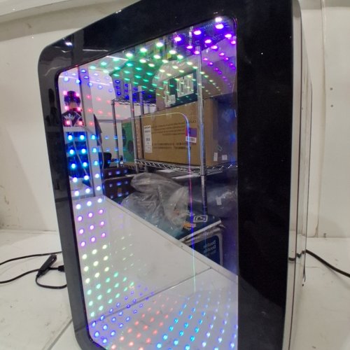 MINI COMPACT REFRIGERATOR WITH GAMING LIGHT PORTABLE MINI FRIDGE - 4L OR 6 CAN CAPACITY - BLACK/MULTI COLOUR (MODEL:JY-E-15 L) image 4