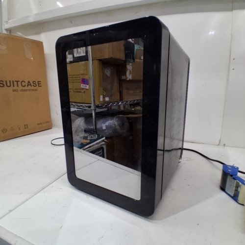 MINI COMPACT REFRIGERATOR WITH GAMING LIGHT PORTABLE MINI FRIDGE - 4L OR 6 CAN CAPACITY - BLACK/MULTI COLOUR (MODEL:JY-E-15 L) image 6