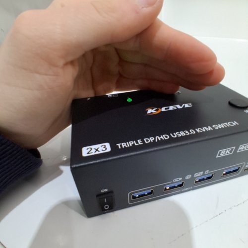 KCEVE TRIPLE DP/HDMI USB 3.0 KVM SWITCH FOR 2 COMPUTERS TO SHARE 3 MONITORS AND 4 USB DEVICES (MODEL: KVM203DH) image 2
