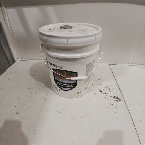 NORTHROCK LANDSCAPE LOC MULCH & ROCK BOND - 5 GAL image 2