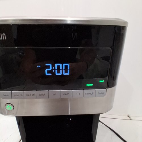 BRAUN BREWSENSE 12-CUP DRIP COFFEE MAKER - BLACK/SILVER (MODEL#: KF7150BK) image 2