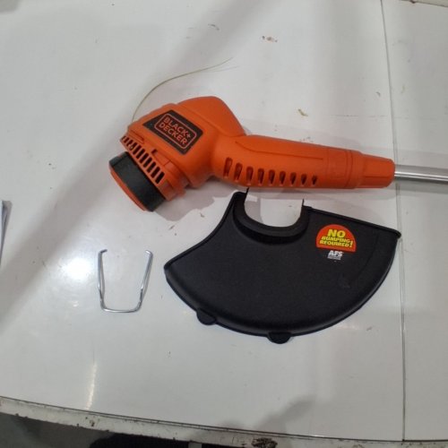 BLACK + DECKER CORDED STRING TRIMMER WITH AFS - 13" (MODEL: ST7700) image 2