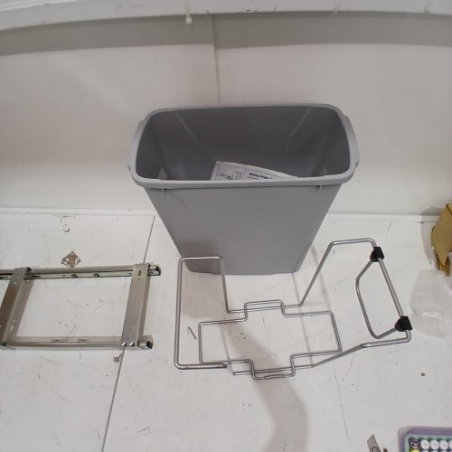 KNAPE AND VOGT IN-CABINET SINGLE SOFT-CLOSE BOTTOM-MOUNT PULL-OUT TRASH CAN/WASTE BIN - 8.375" X 20.125" X 17.313" / 20QT - PLATINUM GREY - (MODEL: SCB-9-1-20) image 3