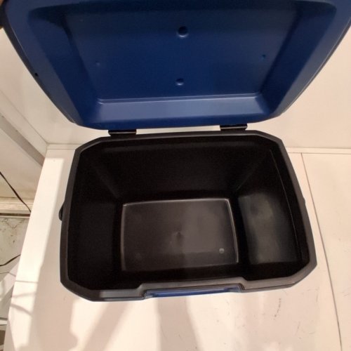 COLEMAN PORTABLE HARD COOLER / CHILLER - 30QT - SAPPHIRE BLUE (MODEL : 2226954) image 3