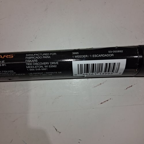 FISKARS DELUXE STAND-UP WEEDER image 3