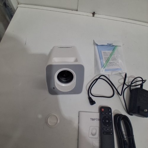 TOPTRO MINI-PROJECTOR FOR INDOOR/OUTDOOR WITH WIFI, BLUETOOOTH, 1080P, HDMI & ANDROID/IOS SUPPORT & 270° ROTATION (MODEL: TP2) image 5