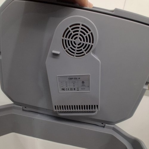 GARVEE PORTABLE ELECTRIC COOLER & WARMER CAR REFRIDGERATOR - 33L - GREY (MODEL: CBP-33L-A) image 5