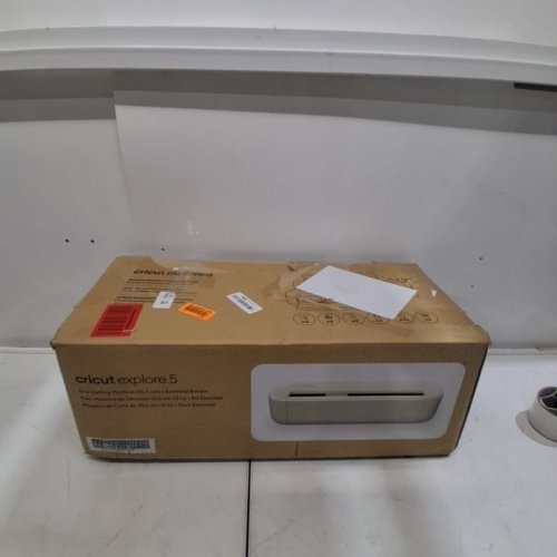CRICUT EXPLORE 5 VINYL CUTTING MACHINE ESSENTIAL BUNDLE - CREAM (MODEL: CXPL204C / 8003147) image 13