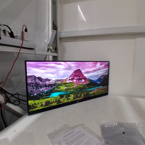 LG ULTRAWIDE MONITOR WITH IPS DISPLAY - 29" 100HZ (2560X1080) - BLACK (MODEL: 29U511A) image 2