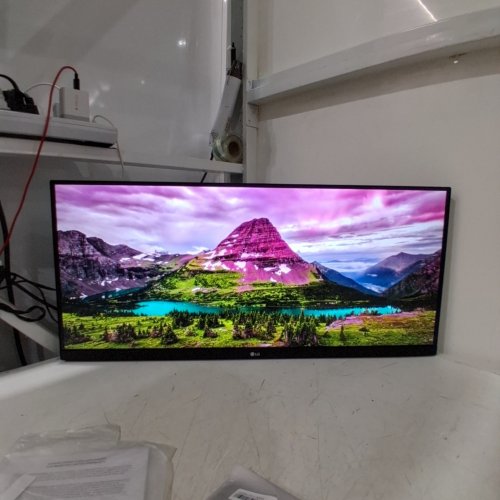 LG ULTRAWIDE MONITOR WITH IPS DISPLAY - 29" 100HZ (2560X1080) - BLACK (MODEL: 29U511A) image 3