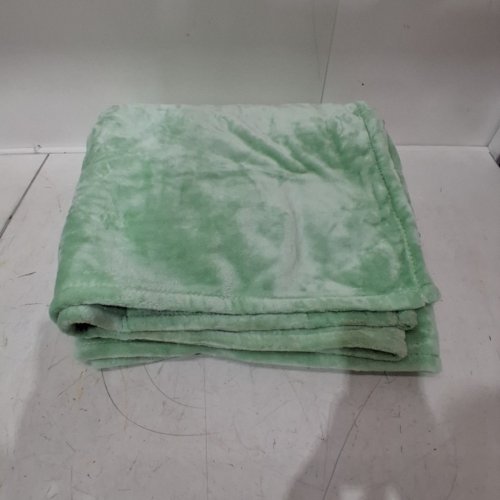 KATE SPADE PLUSH THROW BLANKET - 60" X 70" - MINT GREEN (MODEL: 1859162) image 2