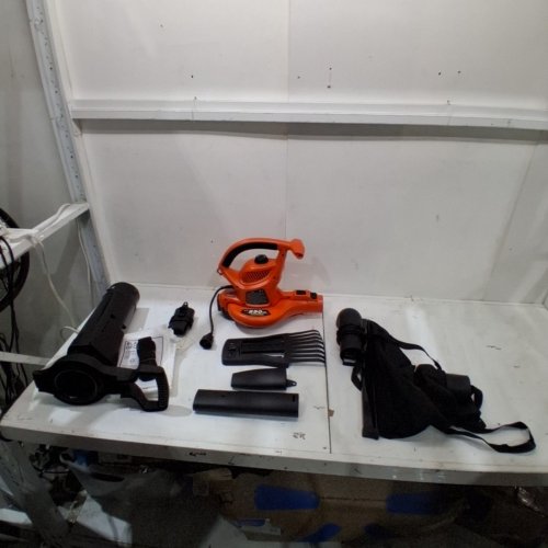 BLACK AND DECKER CORDED ELECTRIC LEAF BLOWER/VACUUM/MULCHER - 250MPH/12AMP - BLACK/ORANGE (MODEL: BV6600) image 3