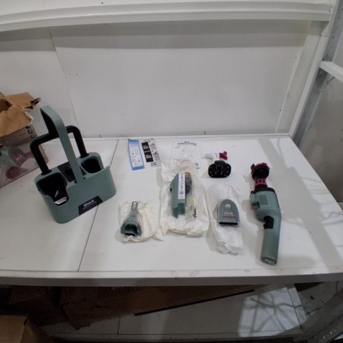 SHARK STAINFORCE CORDLESS HANDHELD CARPET/UPHOLSTERY STAIN CLEANER - (MODEL: HX101C) image 3