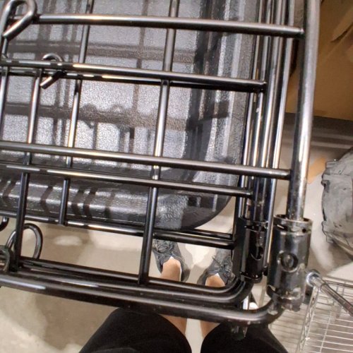 VIBRANT LIFE FOLDABLE DOUBLE DOOR WIRE DOG CRATE WITH DIVIDER AND LEAKPROOF TRAY - 42" - BLACK (MODEL: WM42-2) image 3