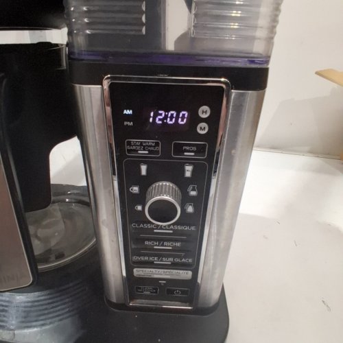 NINJA SPECIALTY COFFEE MAKER WITH FOLD-AWAY FROTHER - 10CUP - BLACK - (MODEL: CM401C) image 2