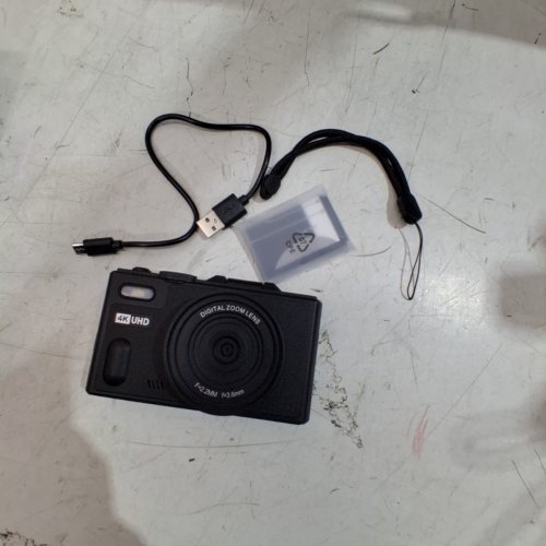 VIVITAR DIGITAL CAMERA WITH 8X DIGITAL ZOOM AND 3" LED DISPLAY - 4K HD - 20MP - BLACK (MODEL: VECXX99) image 3