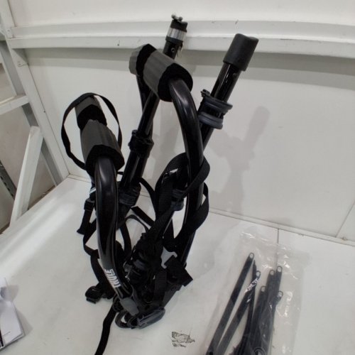THULE GATEWAY PRO 3 REAR MOUNTED TRUNK BIKE RACK (MODEL: 900700) image 3