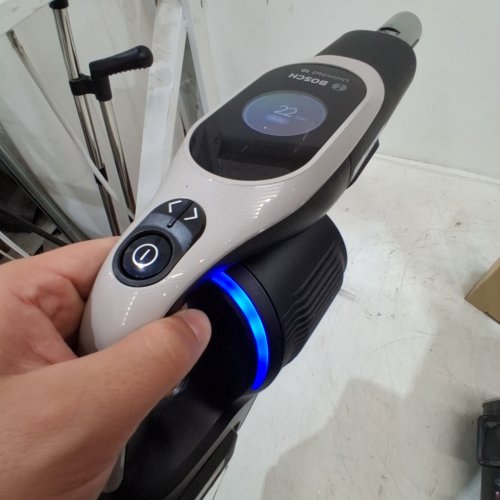 BOSCH UNLIMITED 10 CORDLESS VACUUM - DARK CREAM/BLACK/RED (MODEL: BXS1042GUC / 2015946) image 2