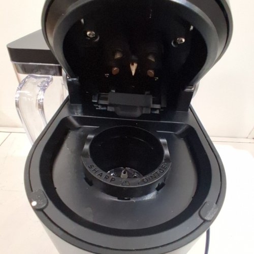 KEURIG K-SUPREME SINGLE-SERVE COFFEE MAKER - 66OZ / 1.95L - BLACK (MODEL: K910) image 4