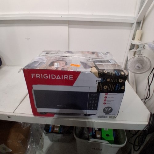 FRIGIDAIRE 900W POWERFUL COUNTERTOP MICROWAVE - 0.9 CU. FT. - WHITE (MODEL: EMW953-B-WHITE) image 5