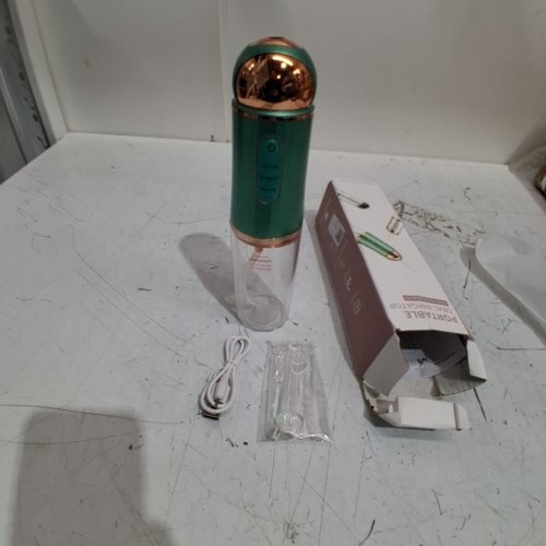 PORTABLE ELECTRIC ORAL IRRIGATOR WITH ATTACHMENTS - GREEN/GOLD image 3