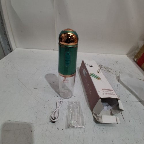 PORTABLE ELECTRIC ORAL IRRIGATOR WITH ATTACHMENTS - GREEN/GOLD image 4