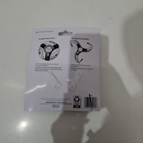 WAY TO CELEBRATE! MORPHING NINJA STAR TOY - BLACK AND WHITE (ITEM: WM10425UK) image 3