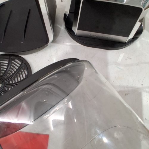 GOURMIA FRY ‘N FOLD DIGITAL GLASS BASKET AIR FRYER WITH 10 PRESETS - 7L - (MODEL: GAF789) image 4