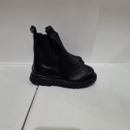 KID'S SLIP ON ANKLE BOOTS - SIZE 12.5 - BLACK image 3
