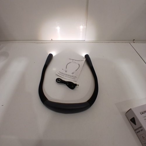 GLOCUSENT RECHARGEABLE LED NECK READING LIGHT image 2