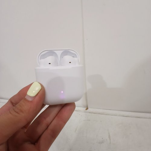 ONN WIRELESS IN-EAR EARPHONES WITH ENVIRONMENTAL NOISE CANCELLATION - 22 HOUR CHARGE - WHITE image 2
